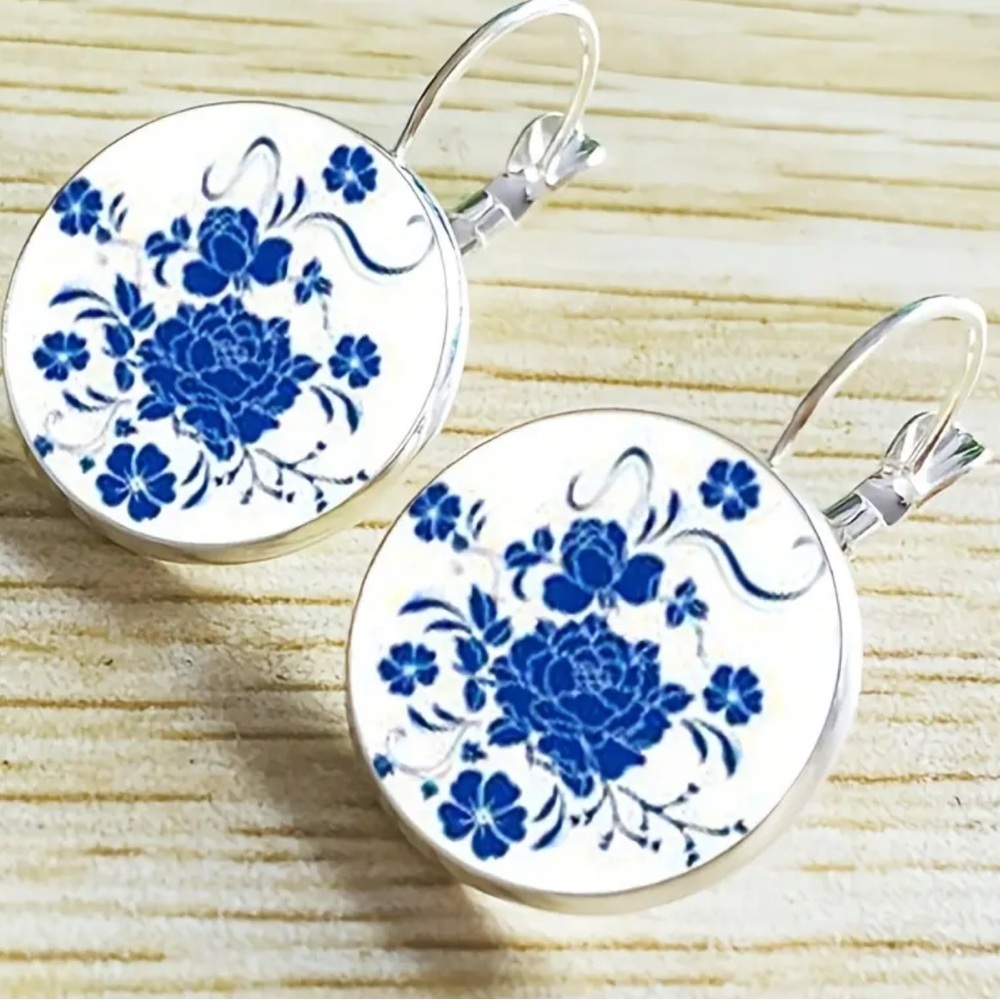 Elegant Blue Floral Silver Earrings
